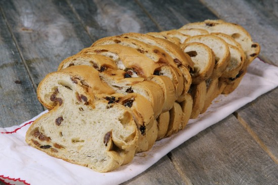 Pâte à pain aux raisins